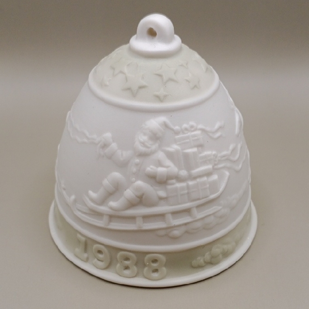 Lladro Elegant White Porcelain Ornament